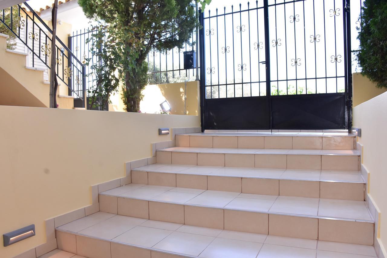 Keratea Apartment Athens Airport エクステリア 写真